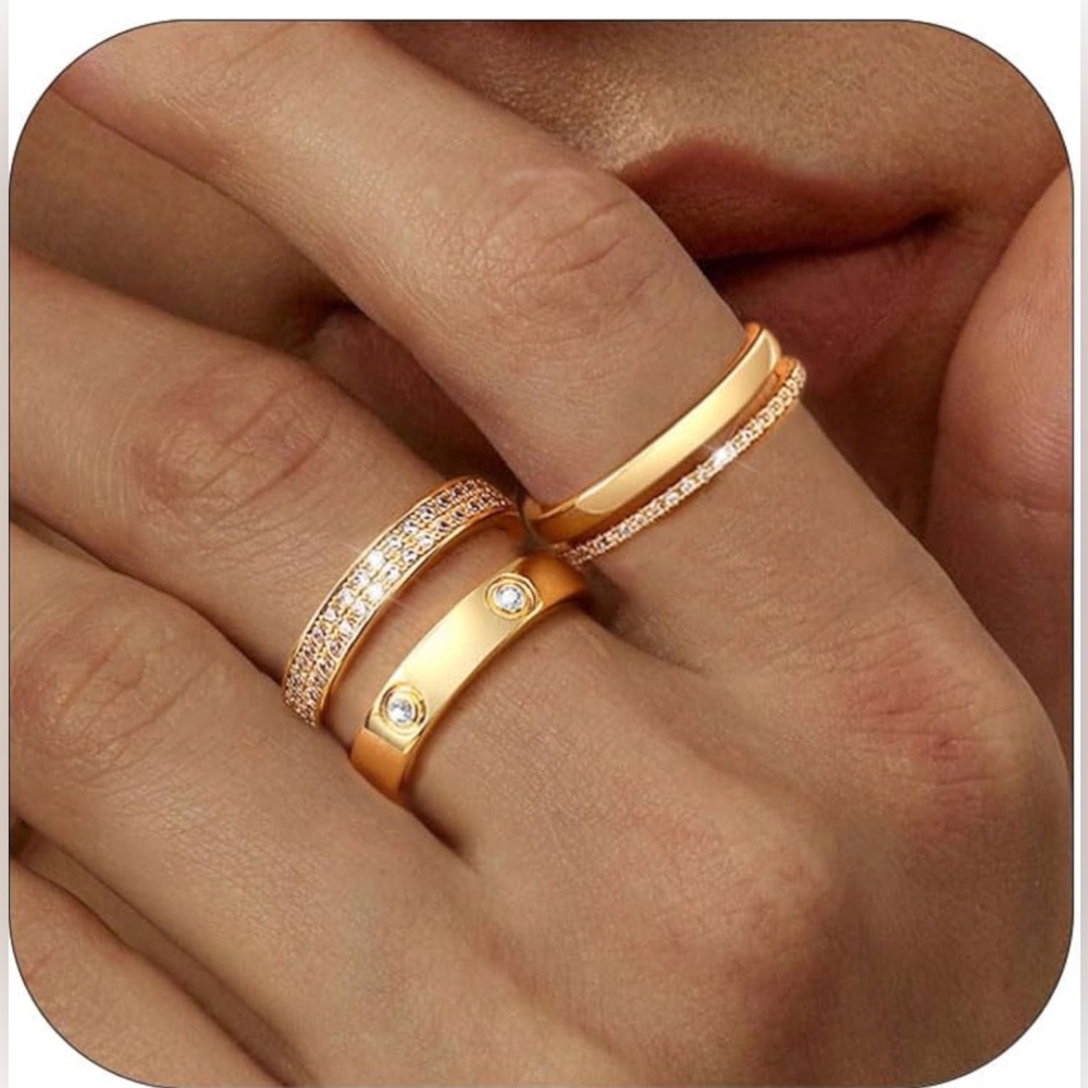 NWT Non Tarnish Stackable Rings Trendy Dainty 18K Gold Plated Stacking